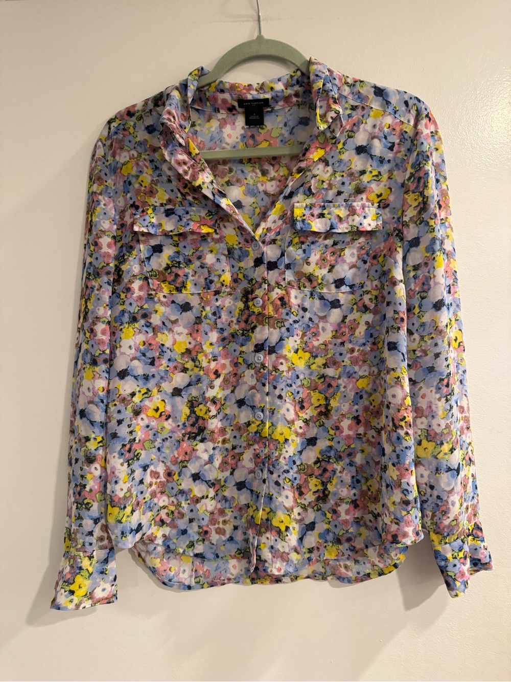 Ann Taylor Women’s Floral Button-Front Blouse Multicolor Printed Top Size 4